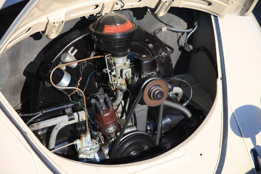  Volkswagen Beetle 1953 года  (фото 7 из 8)